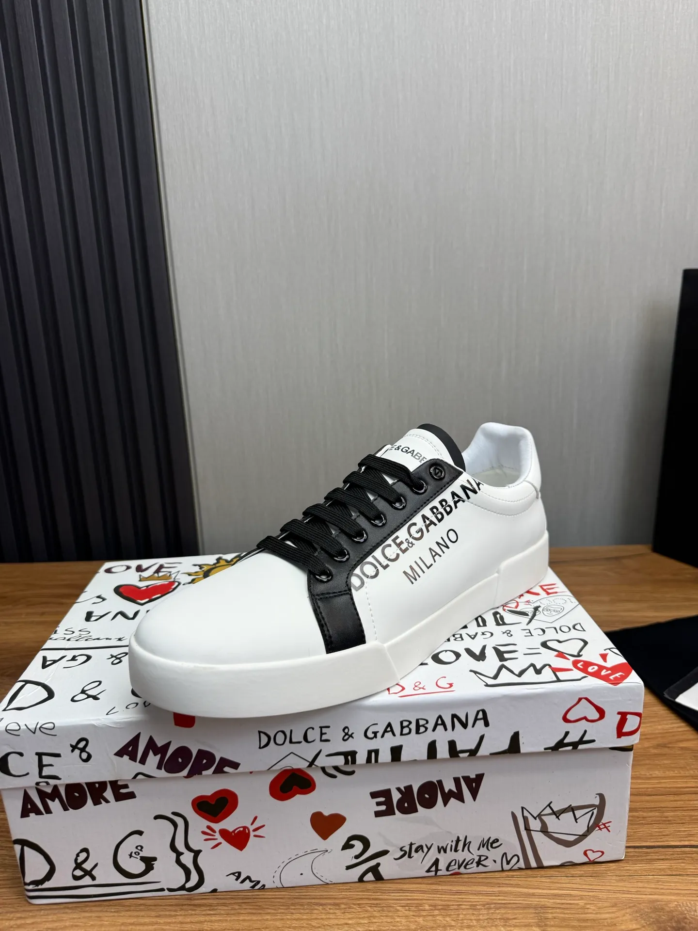 Men's men's shoes💰460💰Dolce & gabbana (DG) official website synchronized new models💥1 fashion hot models: 1 exclusive mold opening ✅ imported cowhide for the upper, unique brand style logo upper 💥sheepskin foot pads 🐑original private mold outsole ✔️36-44 (38.45 custom-made, non-refundable)